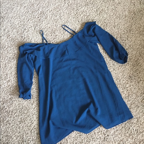 NWT! Urban Outfitters Navy Ruffle OTS Blouse! - Picture 5 of 6